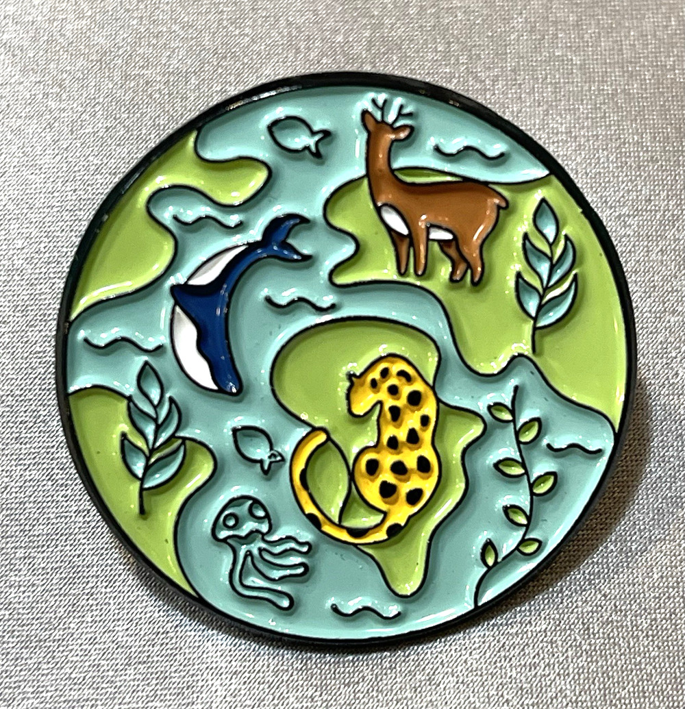 NWOT Sea Life Animals Ocean Whimsical Enamel Brooch Lapel Pin Map World
